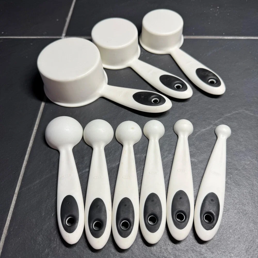 VTG OXO Good Grips‎ Measuring Cups and Spoons Set White Plastic 9 Pieces